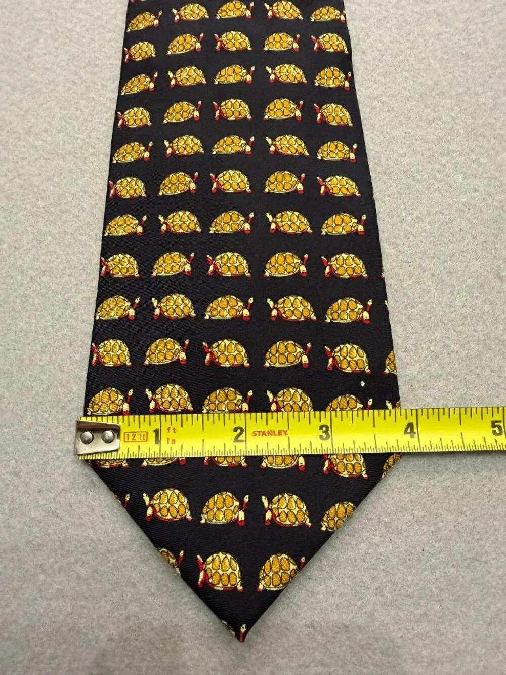 Vintage Andrew Scott 100% Silk Turtle Tortoise Novelty Tie